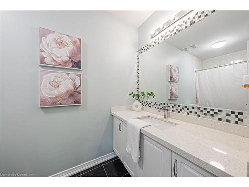 4264 Vivaldi Road E, Burlington, ON - Indoor Photo Showing Laundry Room