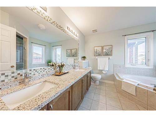 4264 Vivaldi Road E, Burlington, ON - Indoor Photo Showing Bathroom