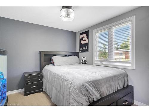 88 Stanley Avenue, Kitchener, ON - Indoor Photo Showing Bedroom