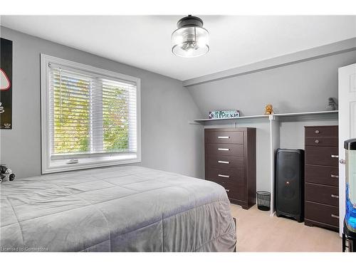 88 Stanley Avenue, Kitchener, ON - Indoor Photo Showing Bedroom