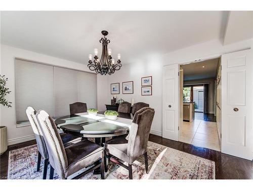 269 Old Post Road, Waterloo, ON - Indoor Photo Showing Dining Room