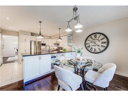 269 Old Post Road, Waterloo, ON - Indoor Photo Showing Dining Room