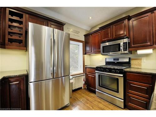 77 Light Street, Woodstock, ON - Indoor Photo Showing Kitchen