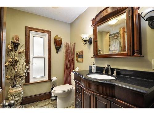 77 Light Street, Woodstock, ON - Indoor Photo Showing Bathroom