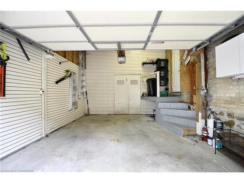 77 Light Street, Woodstock, ON - Indoor Photo Showing Garage