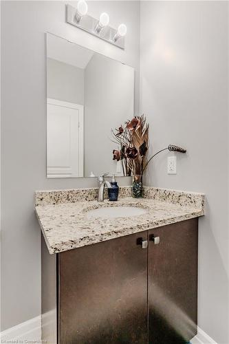 51 Newcastle Court, Kitchener, ON - Indoor Photo Showing Bathroom