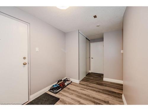 514-55 Green Valley Drive, Kitchener, ON - Indoor Photo Showing Other Room