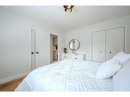 131 Wood Street, Kitchener, ON - Indoor Photo Showing Bedroom