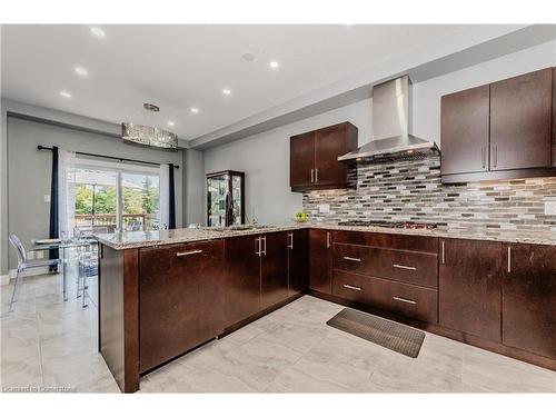 51 Newcastle Court, Kitchener, ON - Indoor Photo Showing Kitchen With Upgraded Kitchen