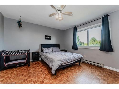 62 Ripley Crescent, Kitchener, ON - Indoor Photo Showing Bedroom