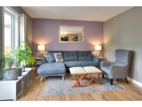 258 Keewatin Avenue, Kitchener, ON - Indoor Photo Showing Living Room