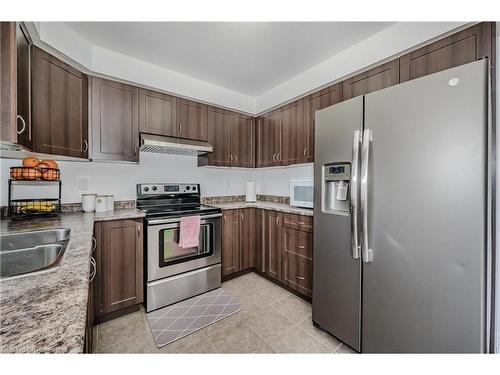 248 Norwich Road, Breslau, ON - Indoor Photo Showing Kitchen With Stainless Steel Kitchen With Double Sink