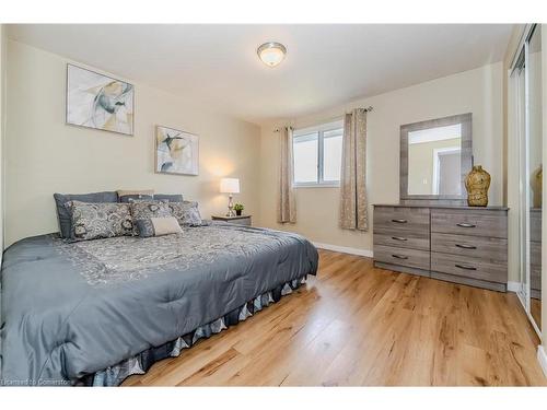 24 Clarke Street, Woodstock, ON - Indoor Photo Showing Bedroom