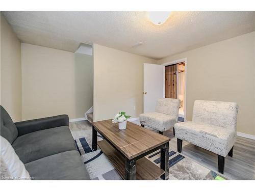 24 Clarke Street, Woodstock, ON - Indoor Photo Showing Living Room