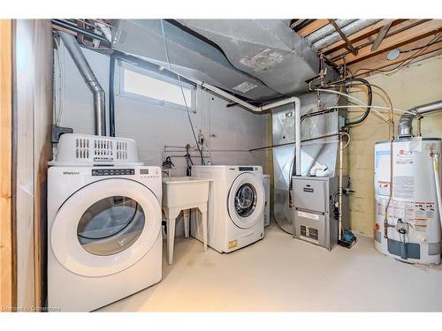 24 Clarke Street, Woodstock, ON - Indoor Photo Showing Laundry Room