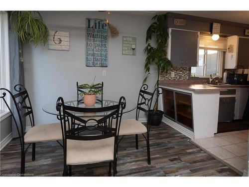 27 Lyle Place, Kitchener, ON - Indoor Photo Showing Dining Room