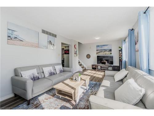 92 Charles Best Place, Kitchener, ON - Indoor Photo Showing Living Room