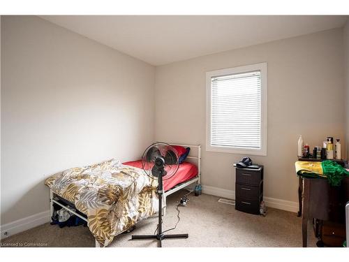 52 Munch Avenue, Cambridge, ON - Indoor Photo Showing Bedroom