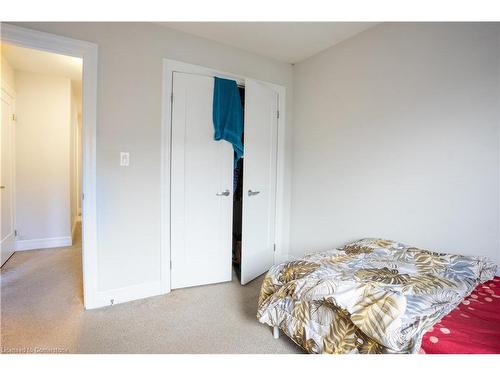 52 Munch Avenue, Cambridge, ON - Indoor Photo Showing Bedroom