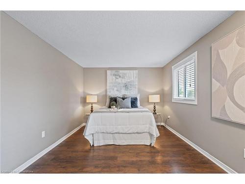 3-217 Martinet Avenue, London, ON - Indoor Photo Showing Bedroom