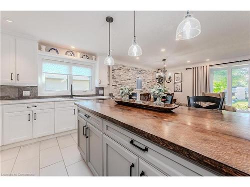 1515 Mannheim Road, Mannheim, ON - Indoor Photo Showing Kitchen