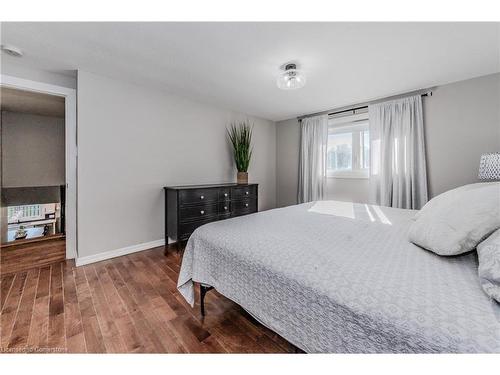 1515 Mannheim Road, Mannheim, ON - Indoor Photo Showing Bedroom