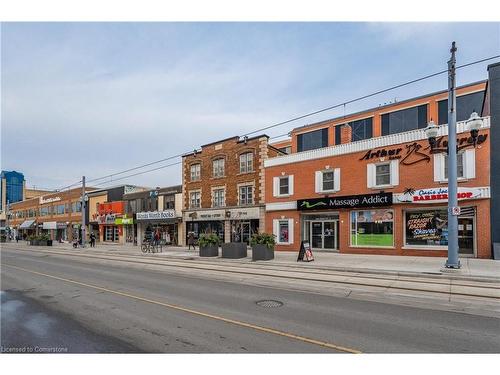 708-45 Westmount Road, Waterloo, ON - Outdoor