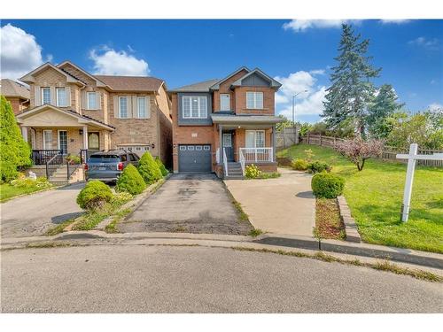 32 Elmpark Court, Brampton, ON - Outdoor With Facade