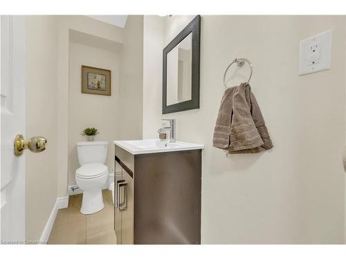 32 Elmpark Court, Brampton, ON - Indoor Photo Showing Bathroom