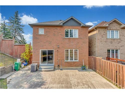 32 Elmpark Court, Brampton, ON - Outdoor With Exterior