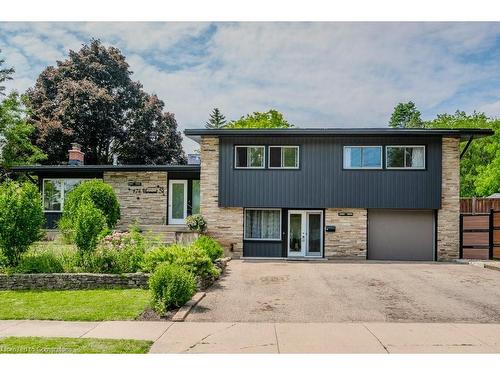 174 Vermont Street, Waterloo, ON - Outdoor With Facade