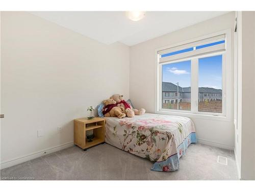 38-166 Deerpath Road, Guelph, ON - Indoor Photo Showing Bedroom