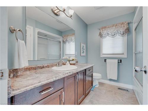 337 Featherstone Crescent, Kitchener, ON - Indoor Photo Showing Bathroom