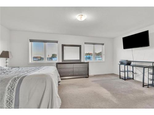 82 Pony Way E, Kitchener, ON - Indoor Photo Showing Bedroom