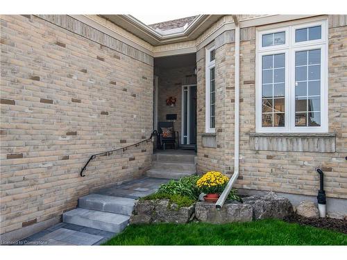 181 Doon Mills Drive, Kitchener, ON - Outdoor