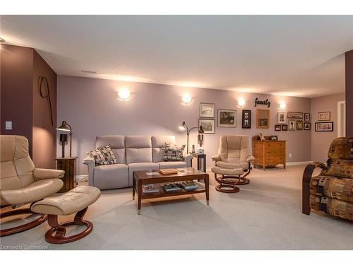 181 Doon Mills Drive, Kitchener, ON - Indoor Photo Showing Living Room