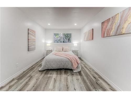 24 Old Chicopee Drive, Kitchener, ON - Indoor Photo Showing Bedroom