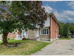 24 Old Chicopee Drive  Kitchener, ON N2A 2G1