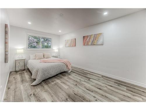 24 Old Chicopee Drive, Kitchener, ON - Indoor Photo Showing Bedroom