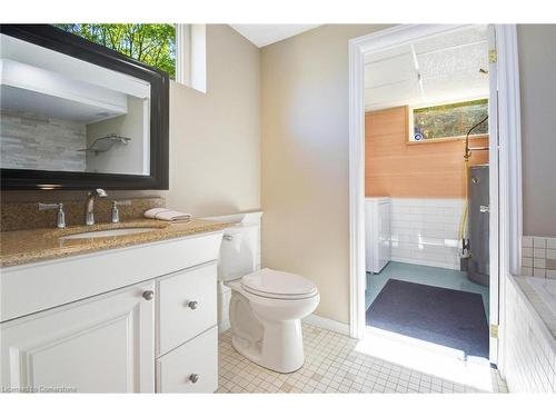 65 Brendawood Crescent, Waterloo, ON - Indoor Photo Showing Bathroom