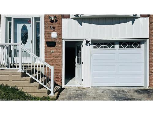 Basement Unit-96 Timberlane Crescent, Kitchener, ON - Outdoor With Exterior