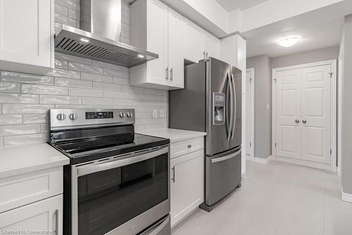 158 Wheat Lane, Kitchener, ON - Indoor Photo Showing Kitchen With Stainless Steel Kitchen