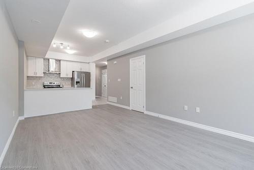 158 Wheat Lane, Kitchener, ON - Indoor Photo Showing Kitchen