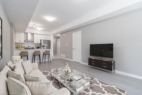 158 Wheat Lane, Kitchener, ON - Indoor Photo Showing Living Room