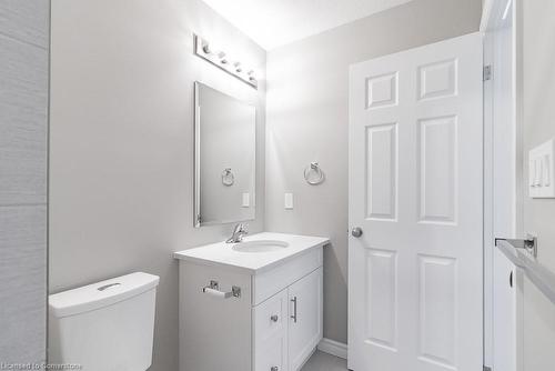 158 Wheat Lane, Kitchener, ON - Indoor Photo Showing Bathroom