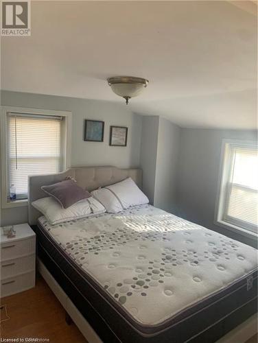 10 Blair Lane, Cambridge, ON - Indoor Photo Showing Bedroom