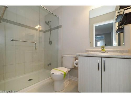 175 South Creek Drive, Kitchener, ON - Indoor Photo Showing Bathroom