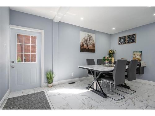 130 Greenbrier Drive, Waterloo, ON - Indoor Photo Showing Dining Room