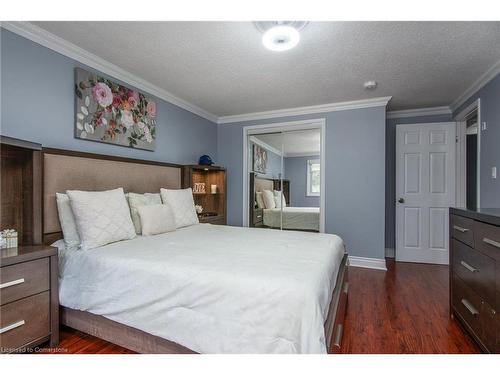 130 Greenbrier Drive, Waterloo, ON - Indoor Photo Showing Bedroom