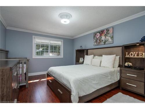 130 Greenbrier Drive, Waterloo, ON - Indoor Photo Showing Bedroom